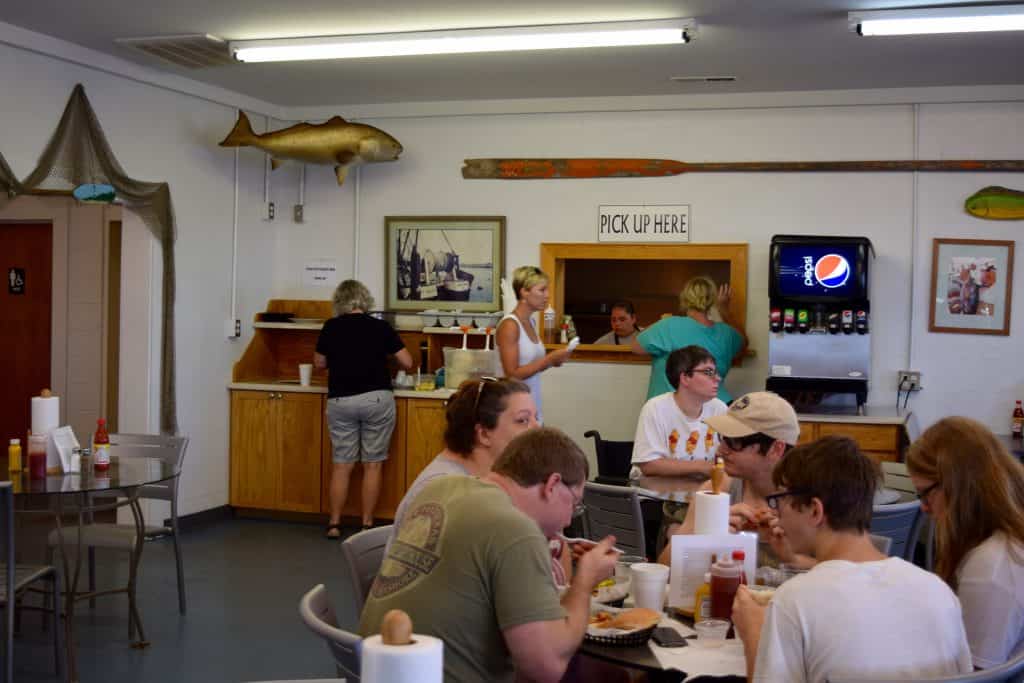 O'Neals Sea Harvest in Outer Banks, Nc pick up counter