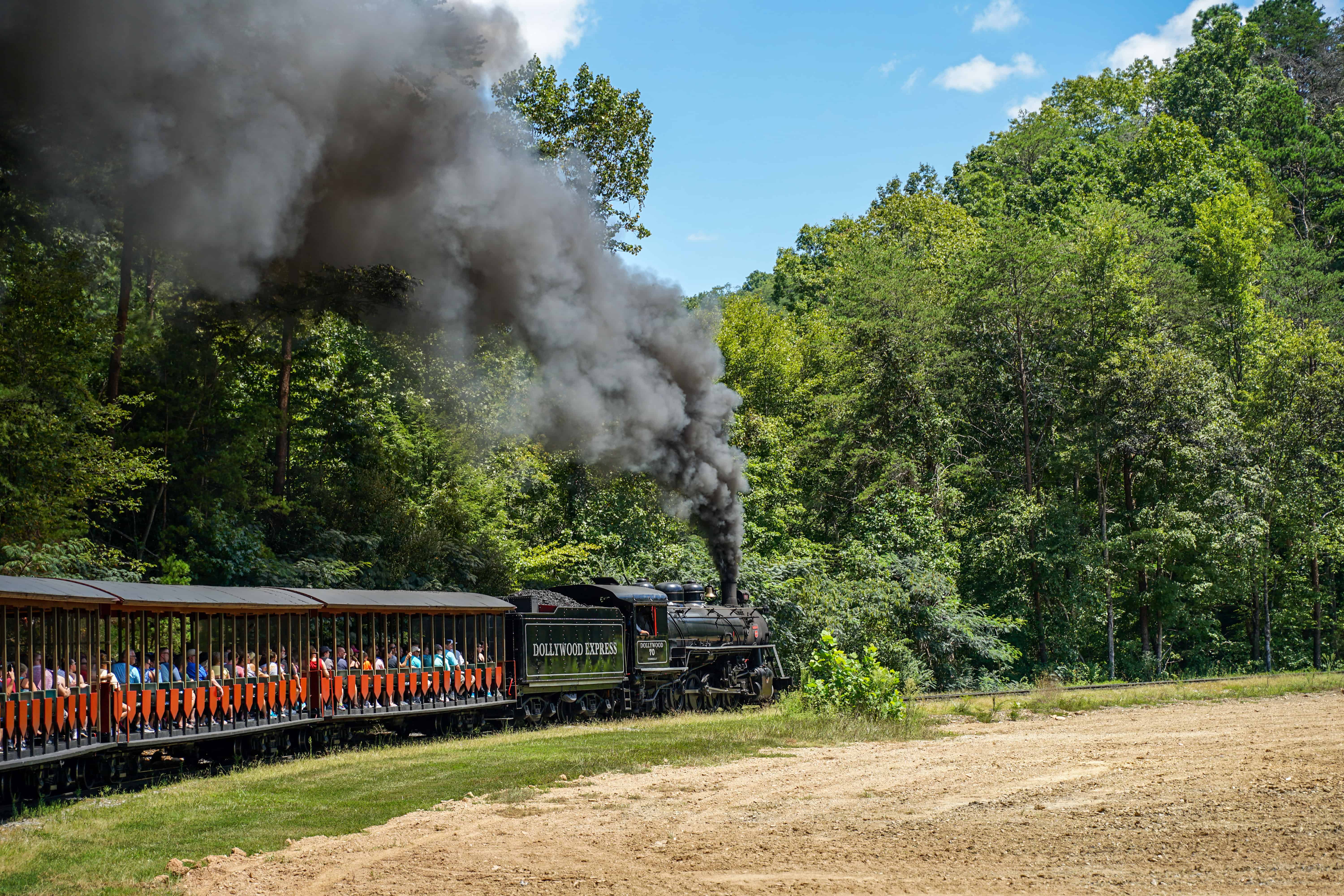 Dollywood Theme Park| The Perfect Family Vacation For Ages 3-73 - The ...